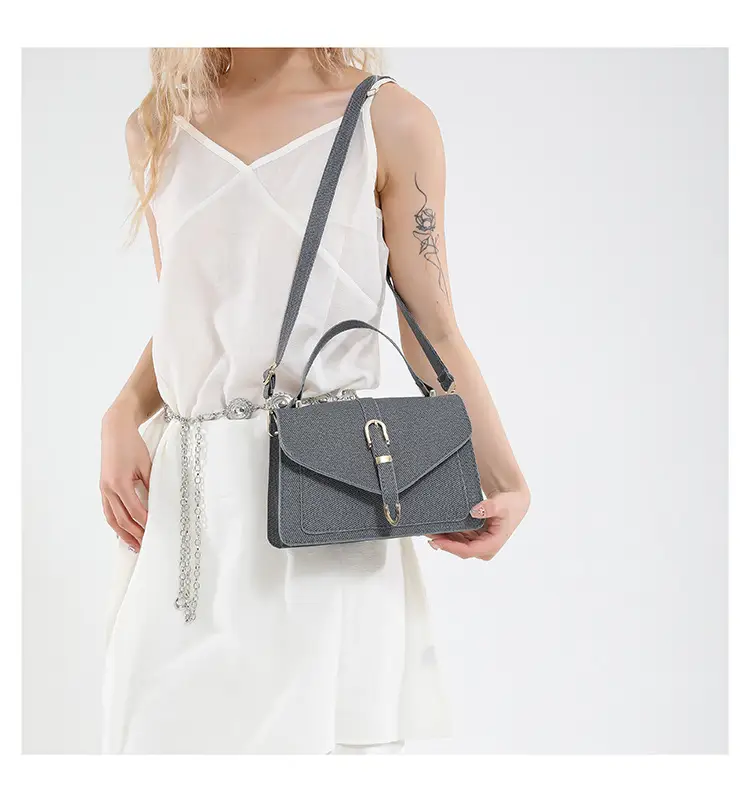 Women's Distinctive Western Style Shoulder Bag 2025 — feature 12