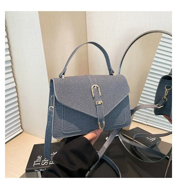 Women's Distinctive Western Style Shoulder Bag 2025 — feature 24