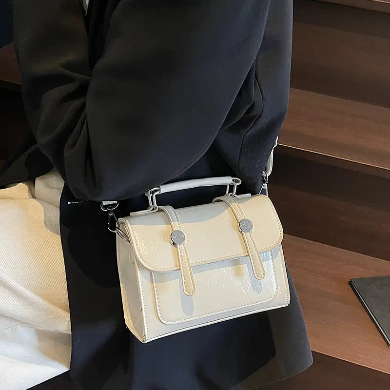 Retro Crossbody Bag Women 2026 New Niche Design - Image 8