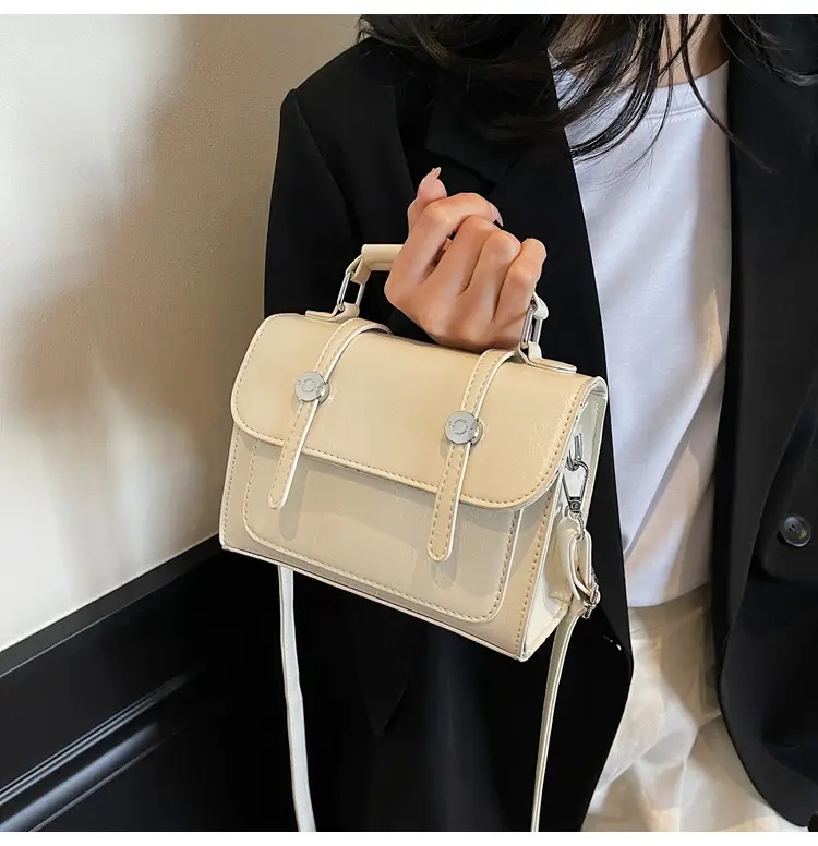 Retro Crossbody Bag Women 2026 New Niche Design — feature 16