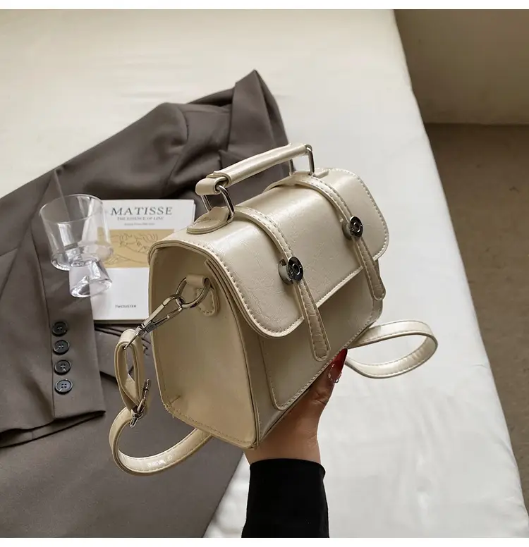 Retro Crossbody Bag Women 2026 New Niche Design — feature 22