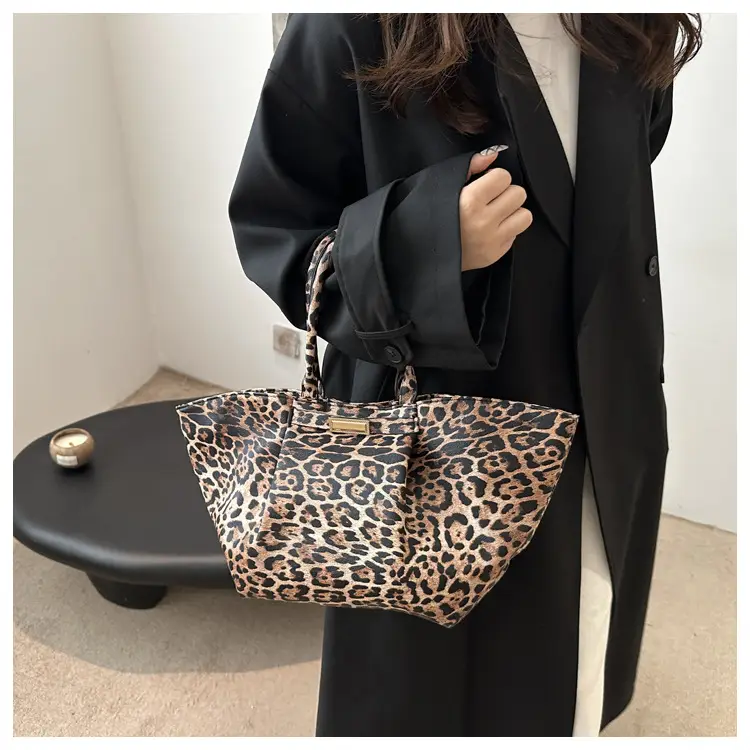 Leopard Print Women's Shoulder Bag 2025 Summer — feature 10