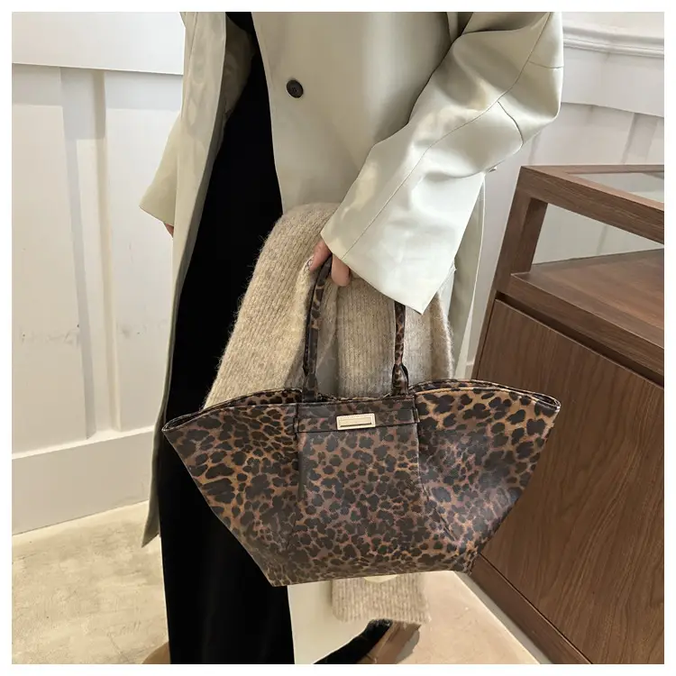 Leopard Print Women's Shoulder Bag 2025 Summer — feature 15