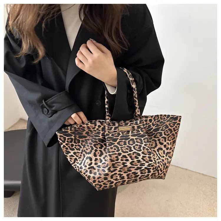 Leopard Print Women's Shoulder Bag 2025 Summer — feature 9