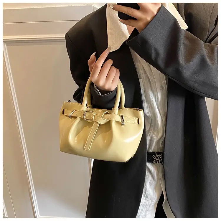 Women's Korean Style Handbag Beige Leather Bucket Bag — feature 17