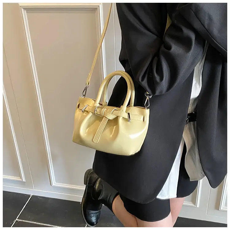 Women's Korean Style Handbag Beige Leather Bucket Bag — feature 19
