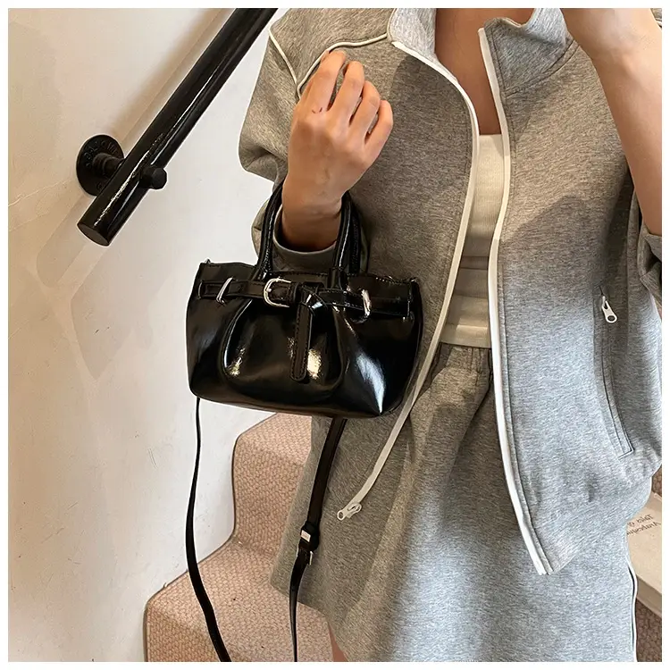 Women's Korean Style Handbag Beige Leather Bucket Bag — feature 30