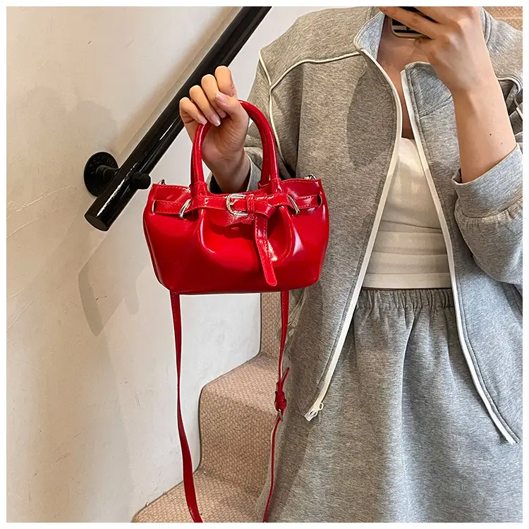 Women's Korean Style Handbag Beige Leather Bucket Bag — feature 31