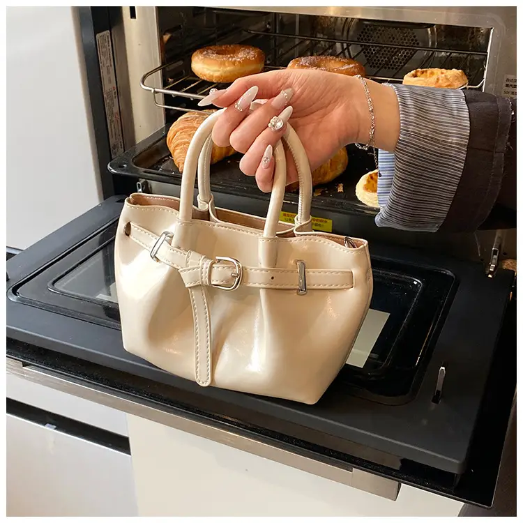 Women's Korean Style Handbag Beige Leather Bucket Bag — feature 34
