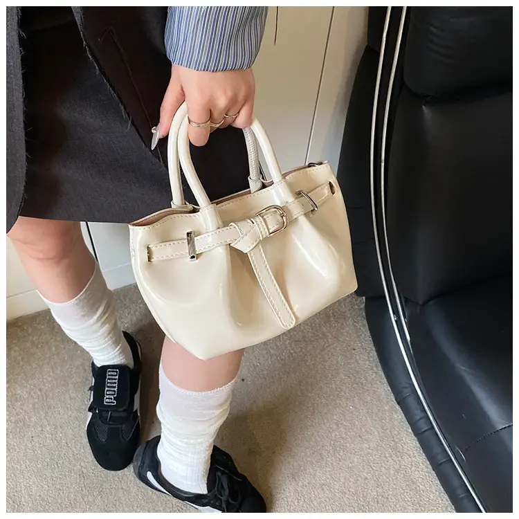 Women's Korean Style Handbag Beige Leather Bucket Bag — feature 35