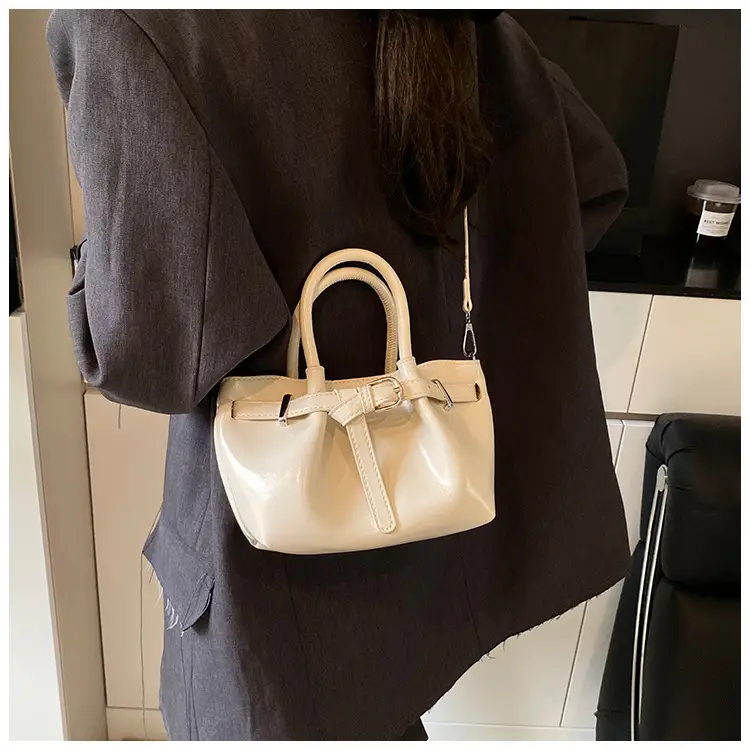 Women's Korean Style Handbag Beige Leather Bucket Bag — feature 38