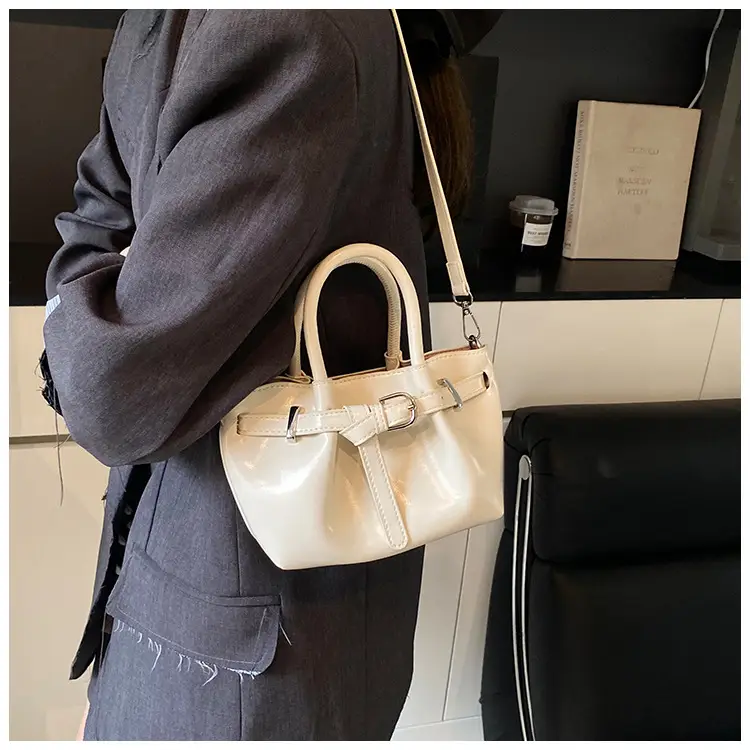 Women's Korean Style Handbag Beige Leather Bucket Bag — feature 40