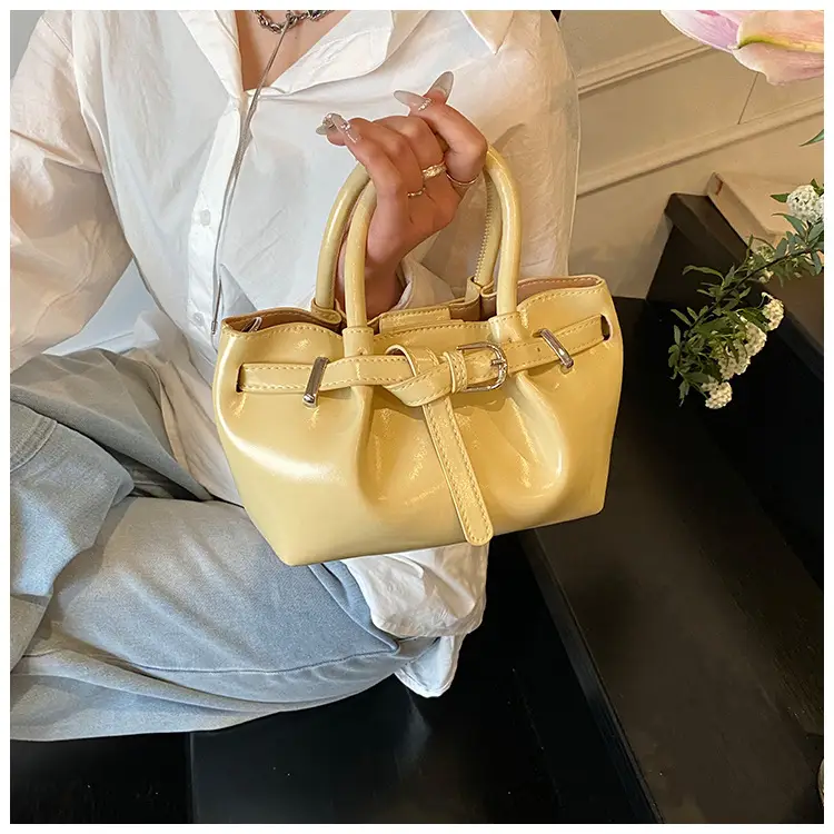 Women's Korean Style Handbag Beige Leather Bucket Bag — feature 44
