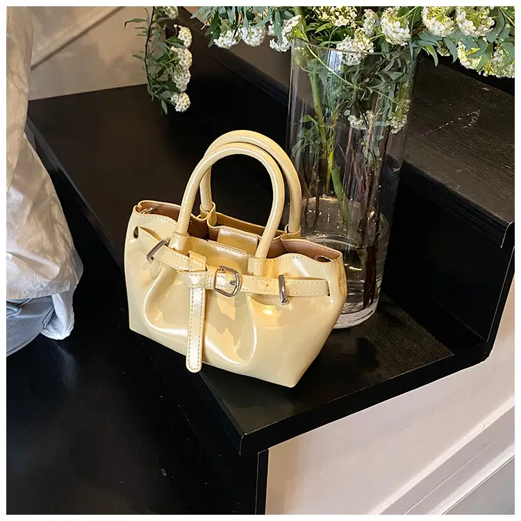 Women's Korean Style Handbag Beige Leather Bucket Bag — feature 45