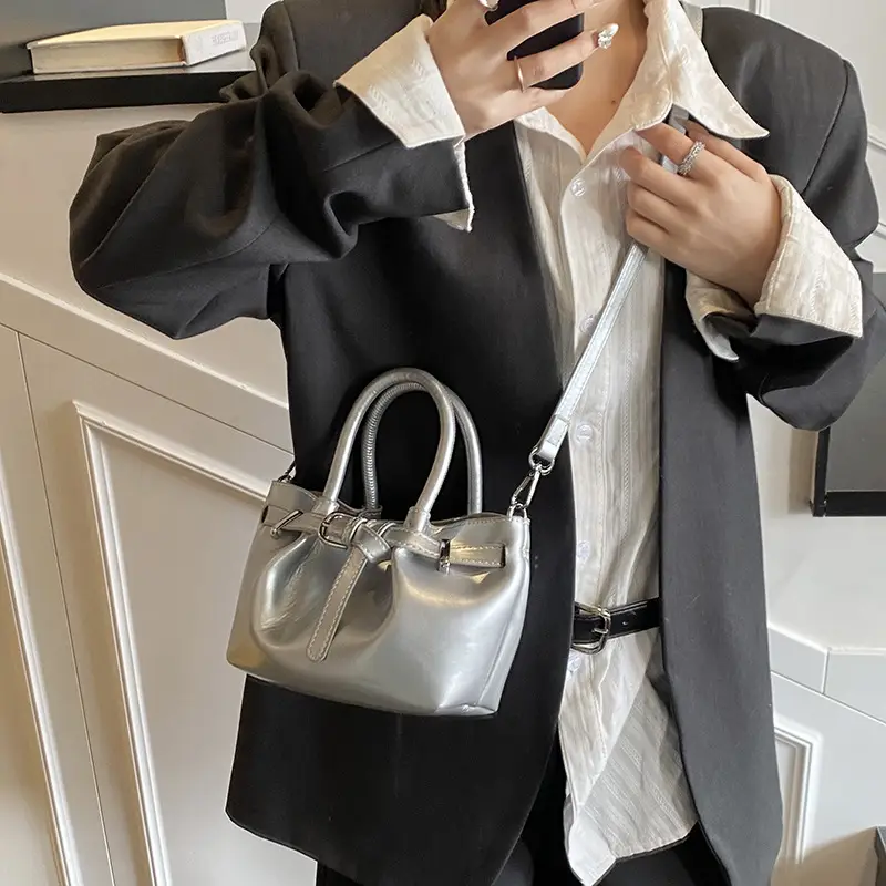 Women's Korean Style Handbag Beige Leather Bucket Bag - Image 2