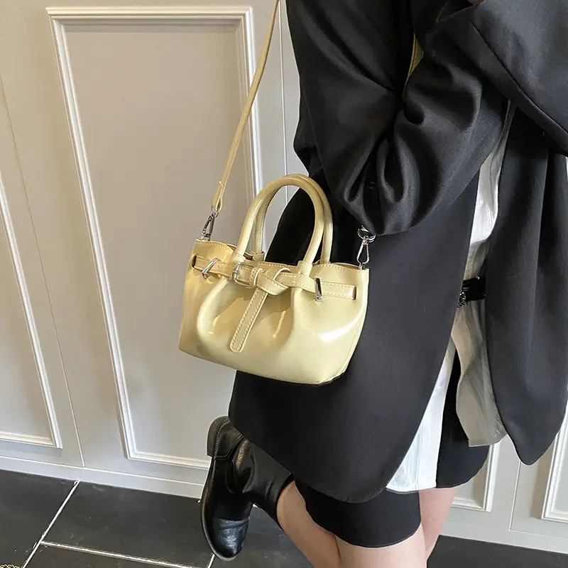 Women's Korean Style Handbag Beige Leather Bucket Bag - Image 3
