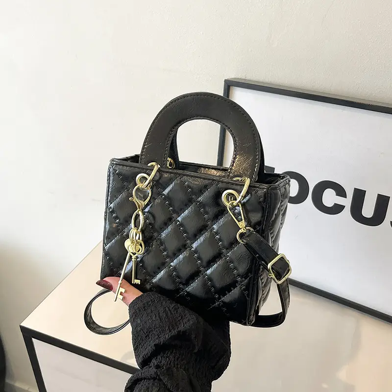 Quilted Embroidered Women's Shoulder Bag Beige Gold