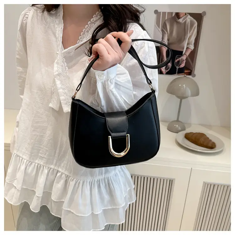 White Casual Shoulder Bag for Women 2025 — feature 13