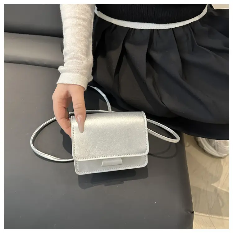 White Crossbody Bag for Girls, Light Luxury, Single Shoulder — feature 12