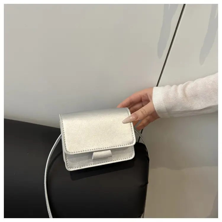 White Crossbody Bag for Girls, Light Luxury, Single Shoulder — feature 14