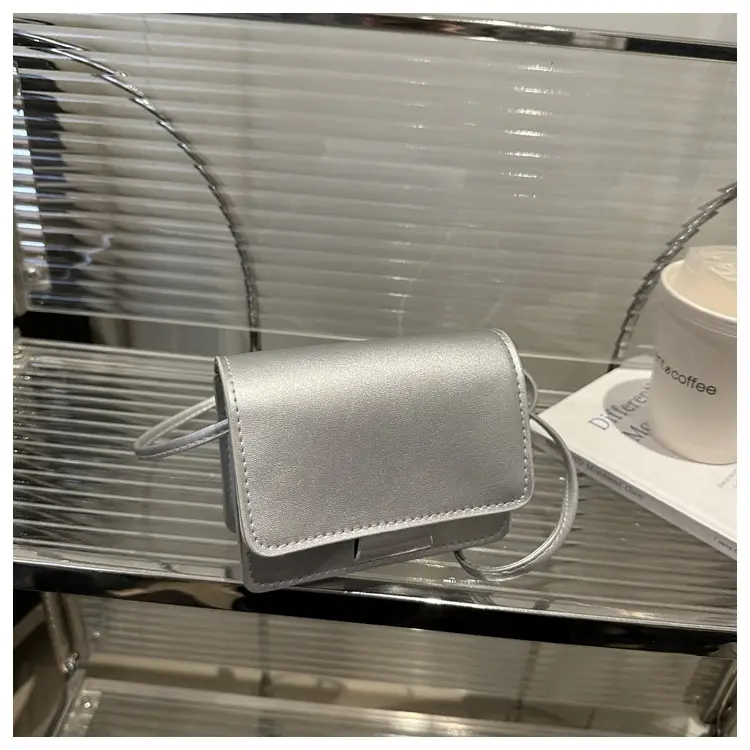 White Crossbody Bag for Girls, Light Luxury, Single Shoulder — feature 19