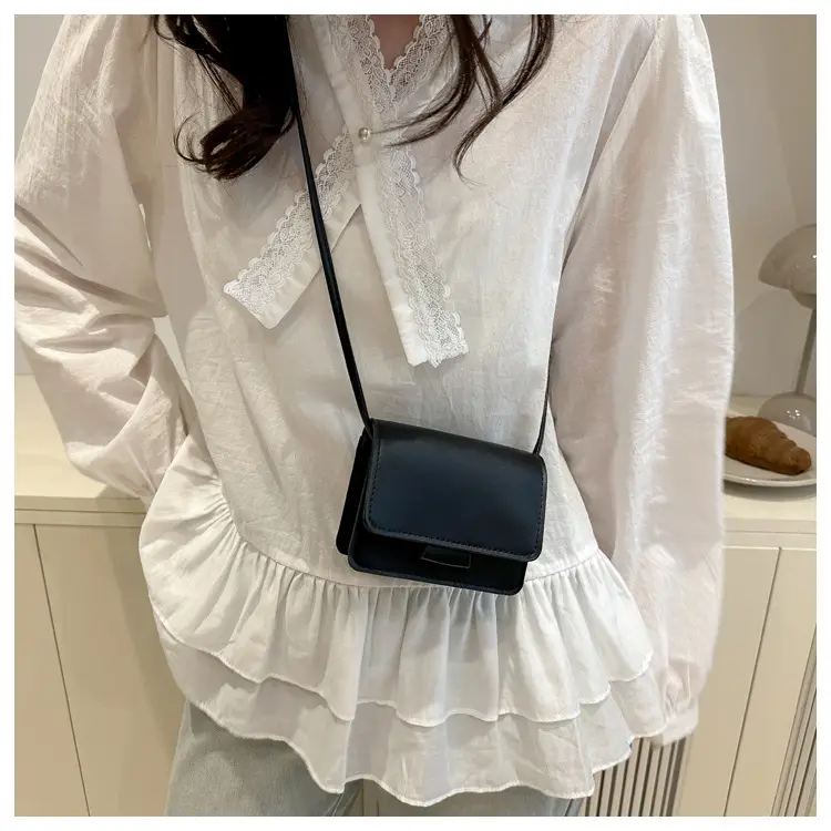 White Crossbody Bag for Girls, Light Luxury, Single Shoulder — feature 8