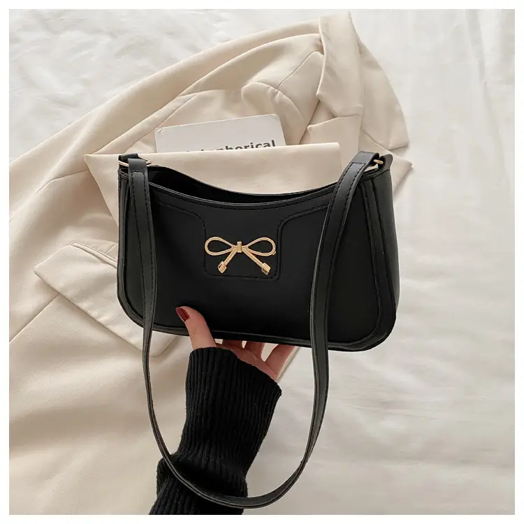 Elegant White Bow Shoulder Bag for Women - Image 3