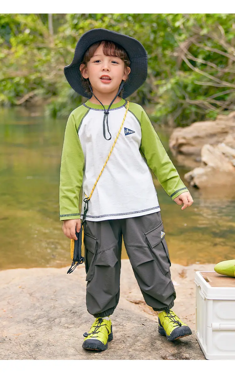 Right European Boys' Mountain Print Long Sleeve T-Shirt Spring 25 — feature 10