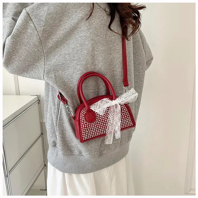2025 New Silk Scarf Shell Handbag Large Capacity Bright Diamond Armpit Bag Diagonal Shoulder Bag for Women — feature 6