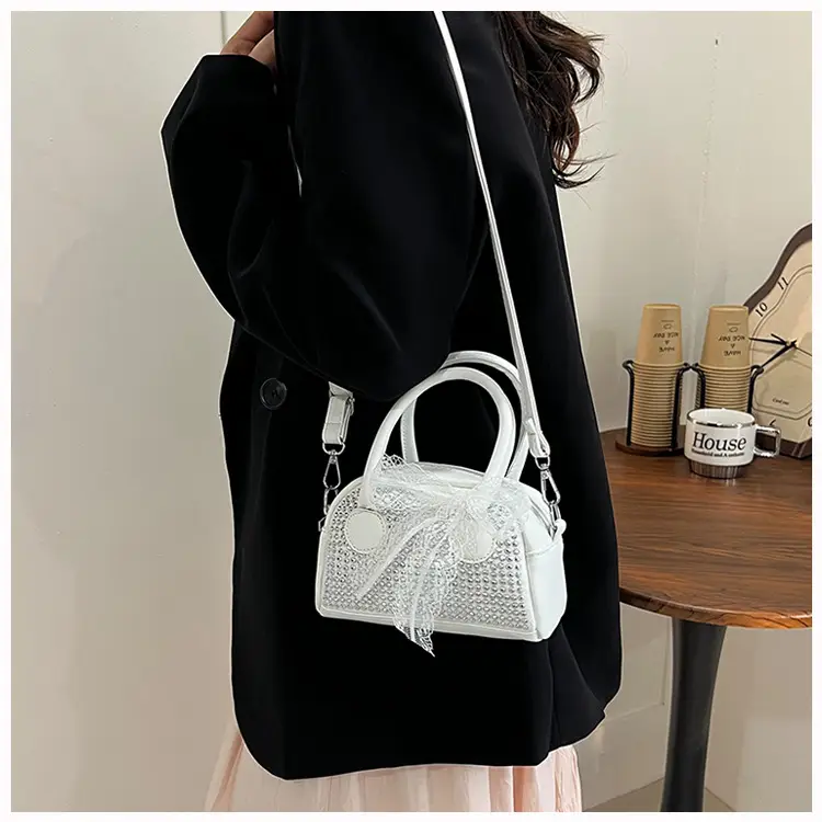 2025 New Silk Scarf Shell Handbag Large Capacity Bright Diamond Armpit Bag Diagonal Shoulder Bag for Women — feature 9
