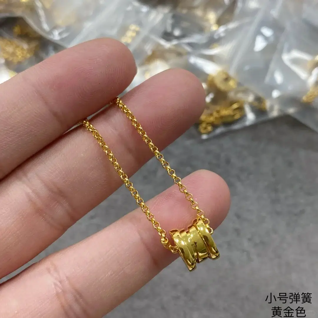 Plated Gold Ceramic Clavicle Necklace for Men Women — feature 13