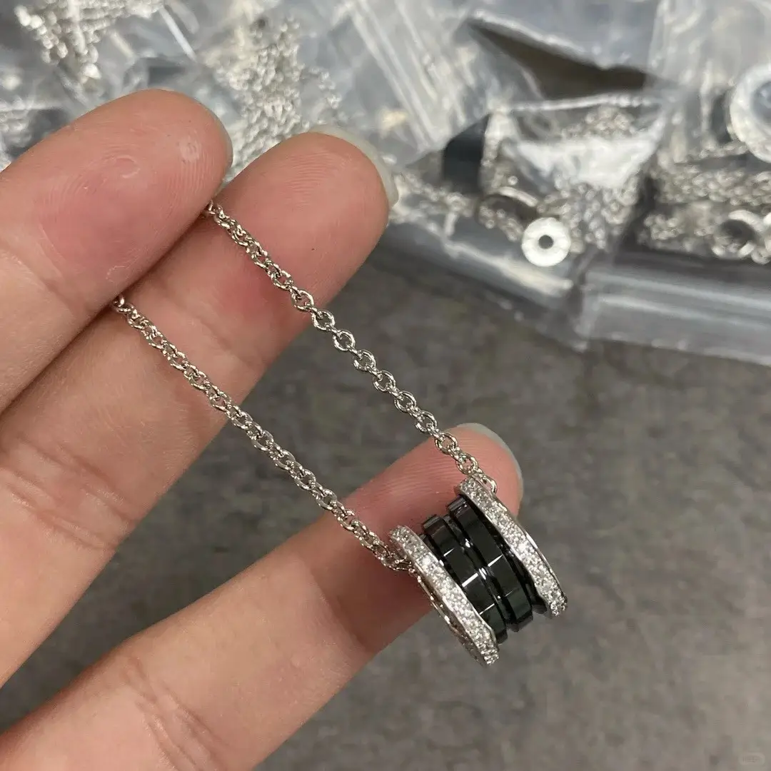 Plated Gold Ceramic Clavicle Necklace for Men Women — feature 31