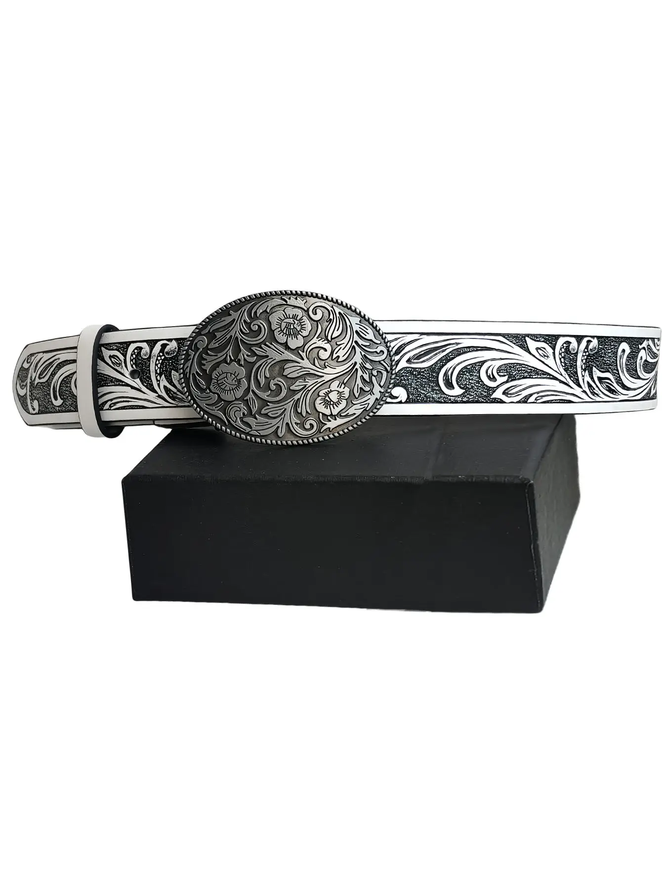 Vintage Embossed Buckle Belt for Jeans Decoration - Image 2