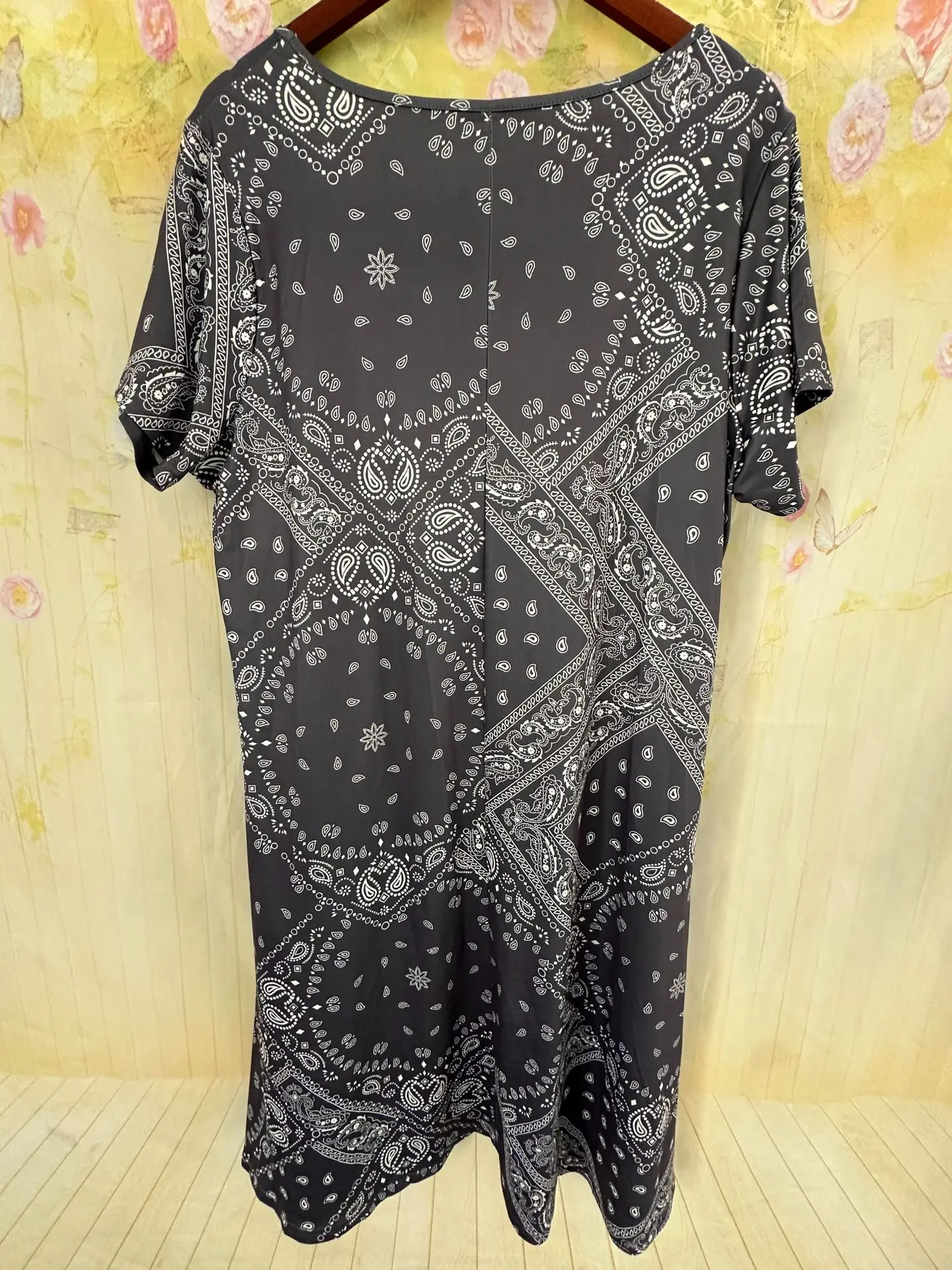 Maroon Printed Long Dress Mid Waist Short Sleeve Round Neck — feature 21