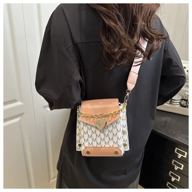 Crossbody Phone Bag for Women with Chain Strap — feature 21