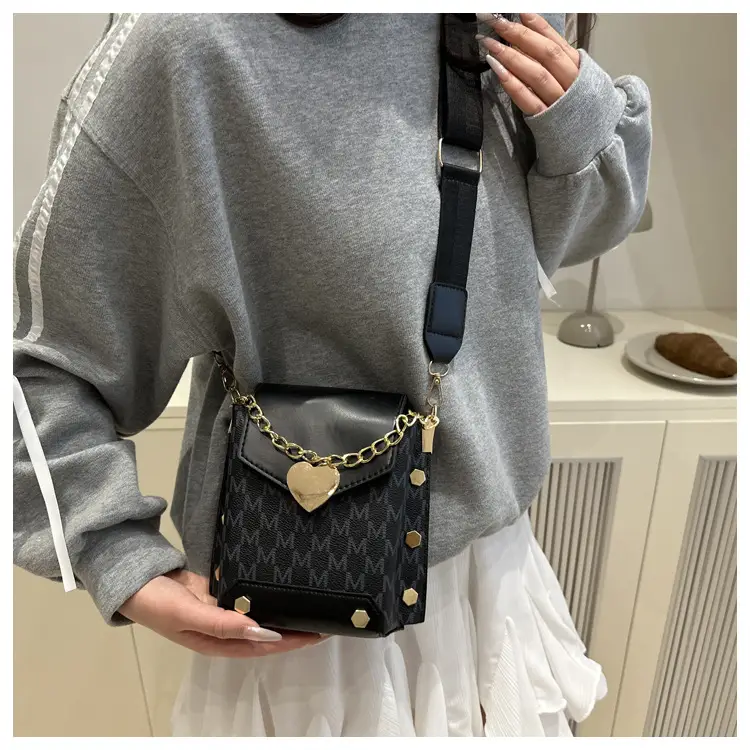 Crossbody Phone Bag for Women with Chain Strap — feature 32