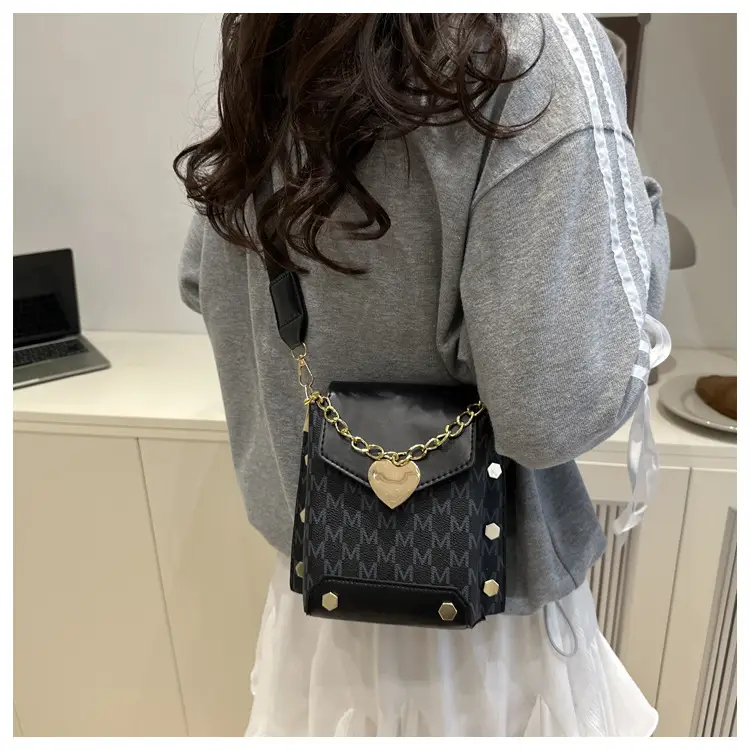 Crossbody Phone Bag for Women with Chain Strap — feature 34