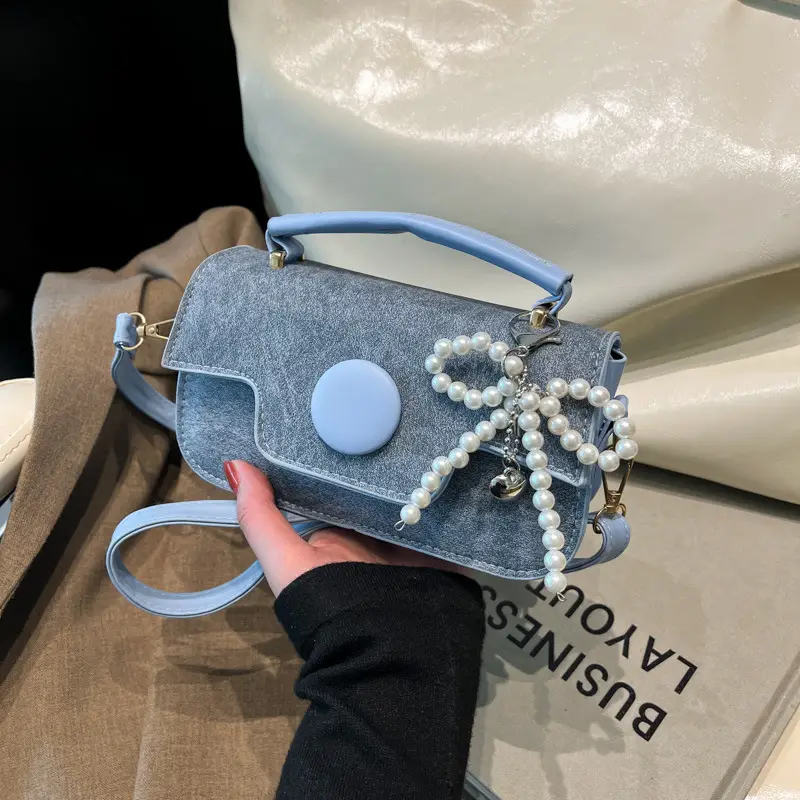 Women's 2025 Spring New Square Handbag with Pearl Chain - Image 9