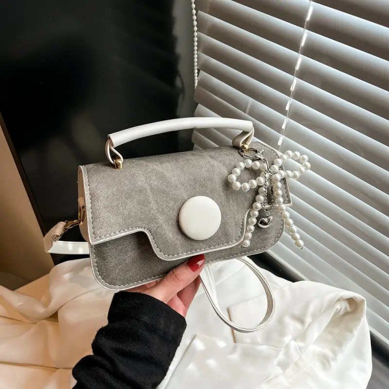 Women's 2025 Spring New Square Handbag with Pearl Chain - Image 10