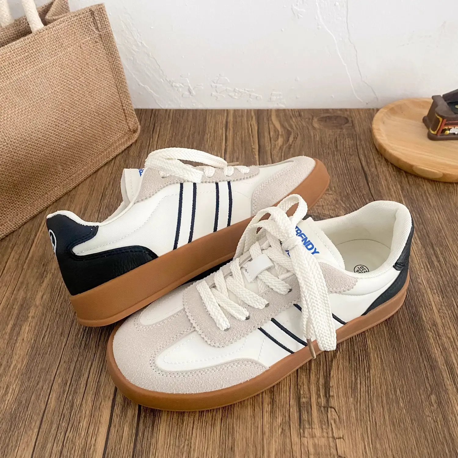2025 Yellow Retro Round Toe Sports Board Shoes — feature 3