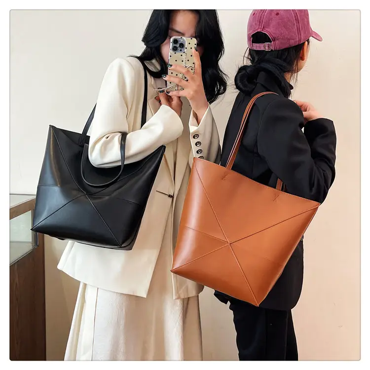 Customizable Large Capacity Leather Tote Bag with Logo — feature 12