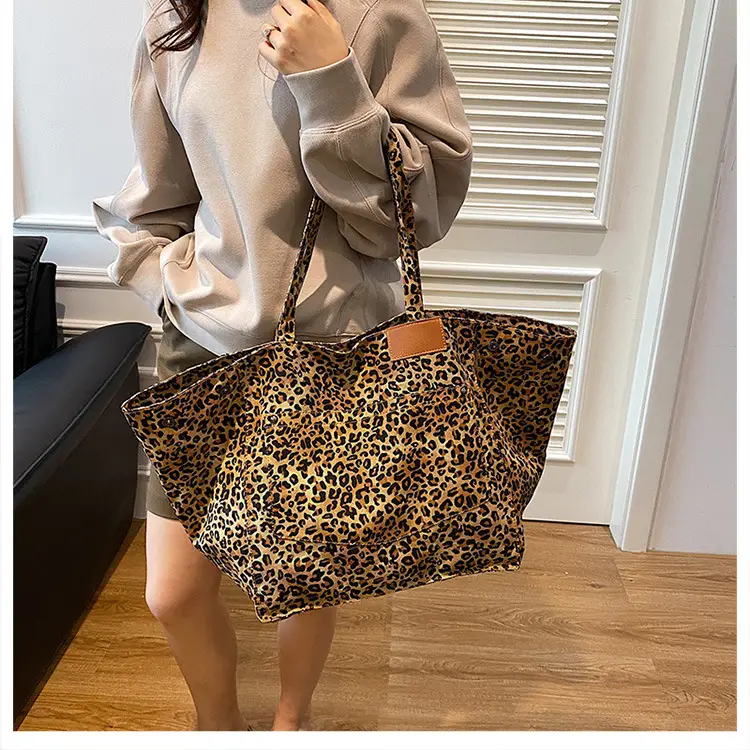 Leopard Print Women's Large Tote Bag 2024 — feature 11