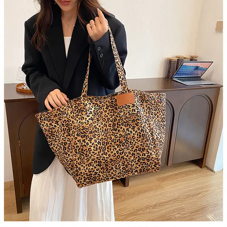 Leopard Print Women's Large Tote Bag 2024 — feature 18