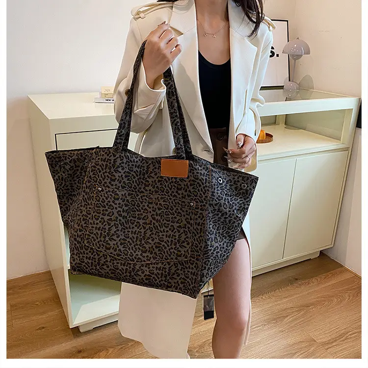 Leopard Print Women's Large Tote Bag 2024 — feature 19