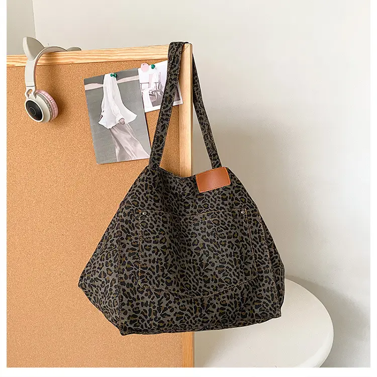 Leopard Print Women's Large Tote Bag 2024 — feature 25