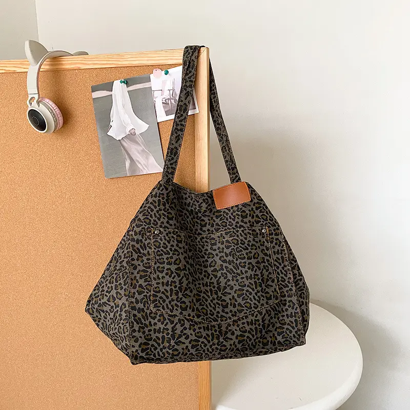Leopard Print Women's Large Tote Bag 2024 - Image 2