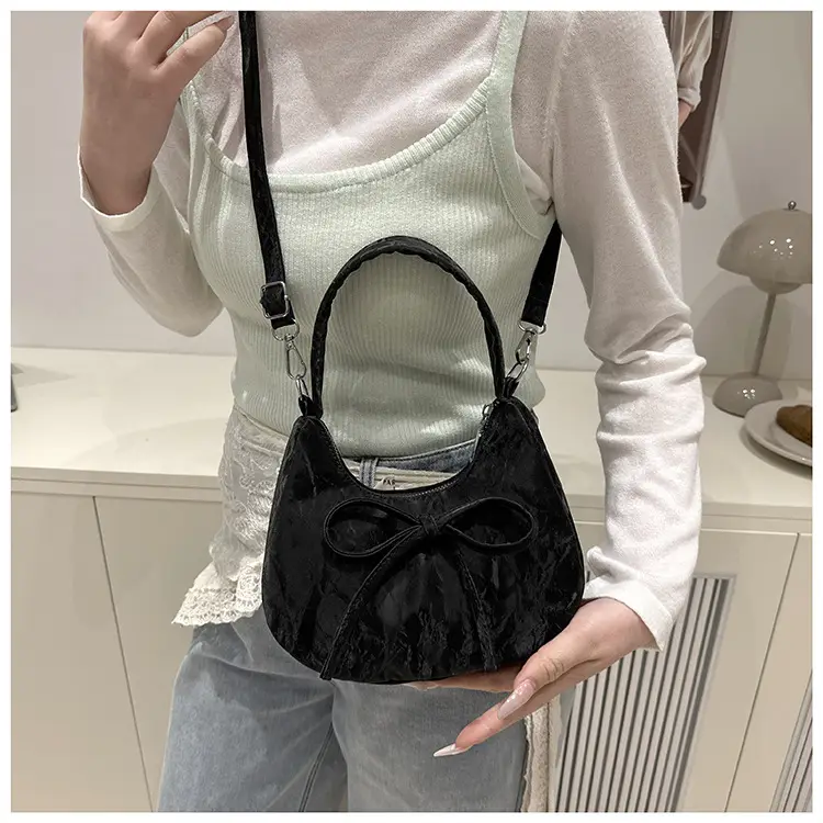 Women's White Lace Bow Shoulder Bag 2026 — feature 35