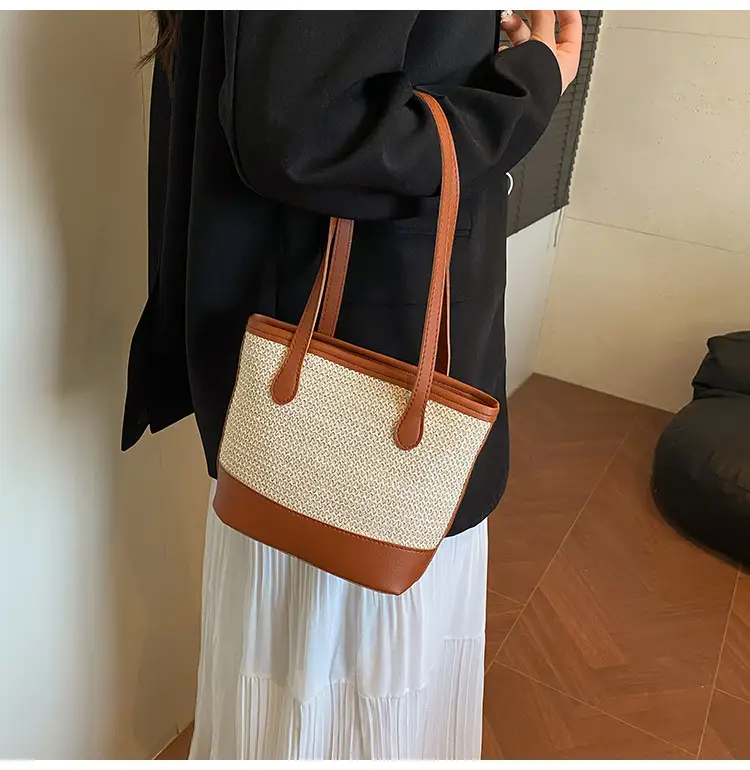 2025 Women Straw Tote Bag Large Capacity Casual Shoulder Bag — feature 12