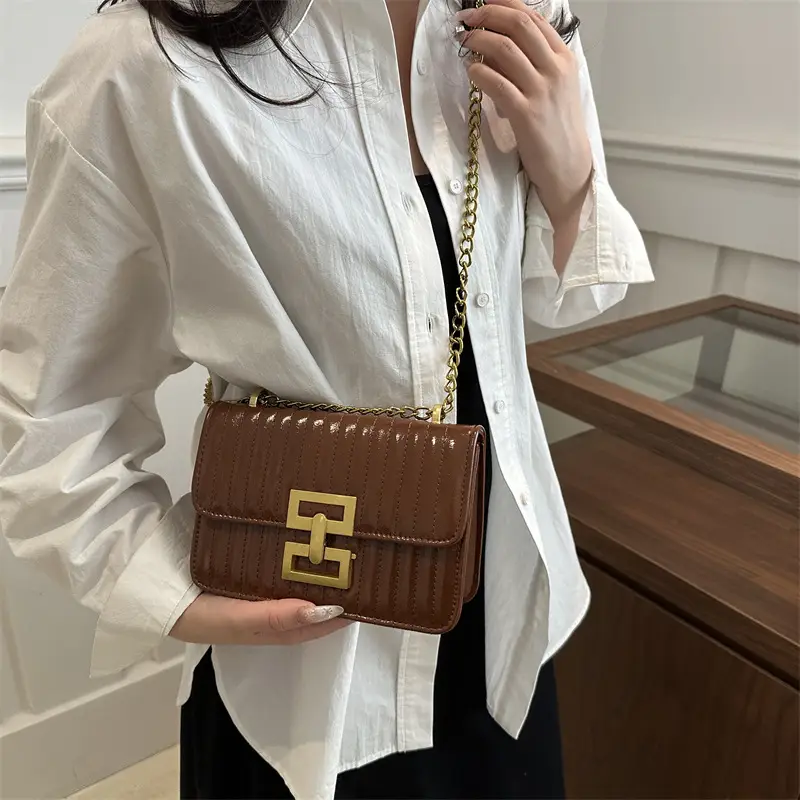 Pink Chain Shoulder Bag for Women 2025 - Image 8