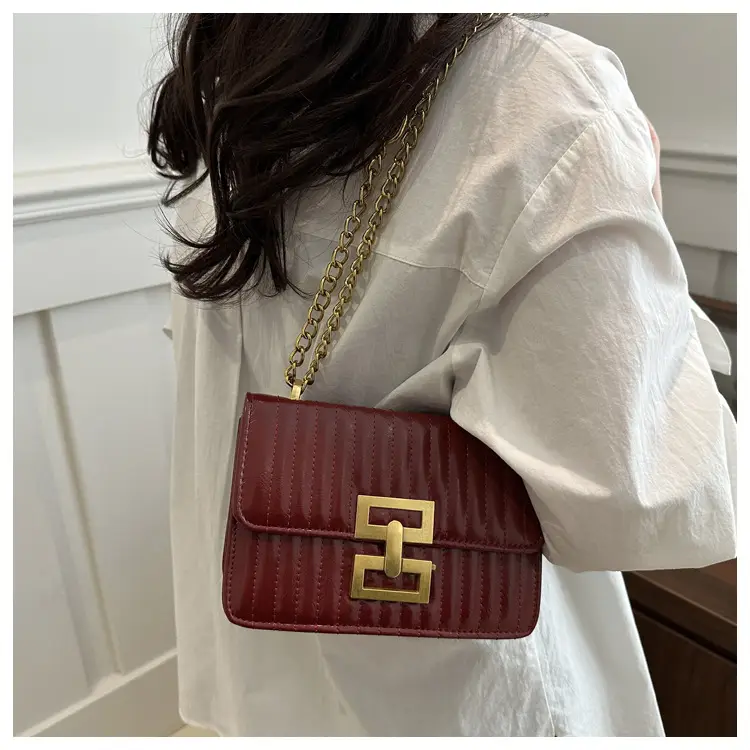 Pink Chain Shoulder Bag for Women 2025 — feature 14